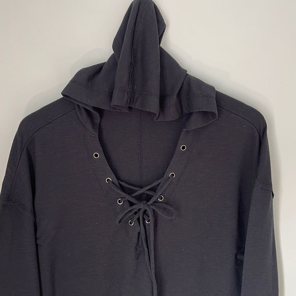 Mossimo & Co. Women’s Hooded Sweatshirt. Size XL Black
